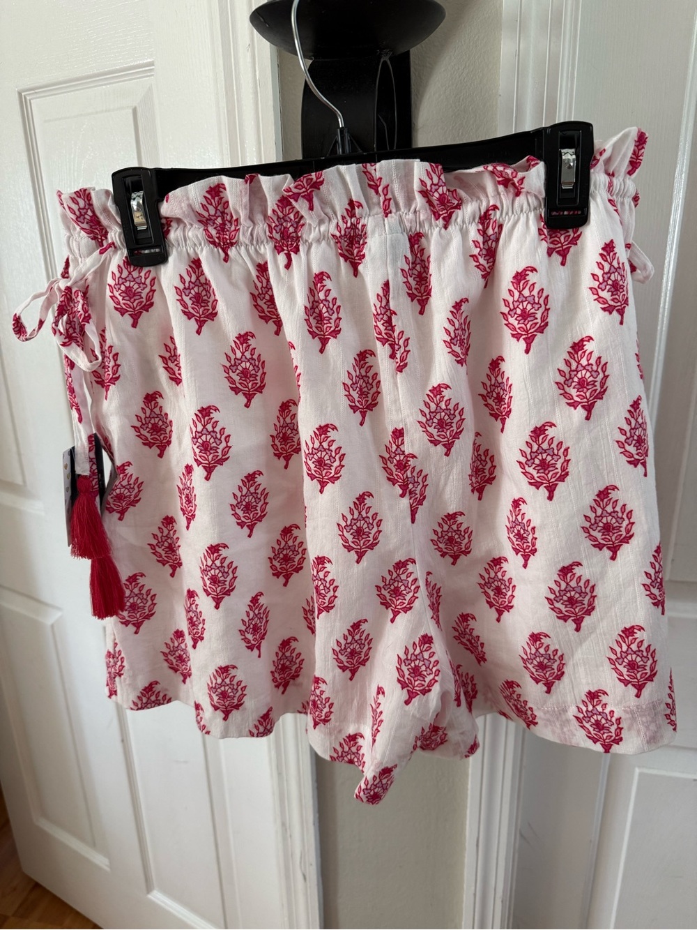 Roller Rabbit White High-Waist Shorts with Pink Floral Print and Tassels - Picture 4 of 7